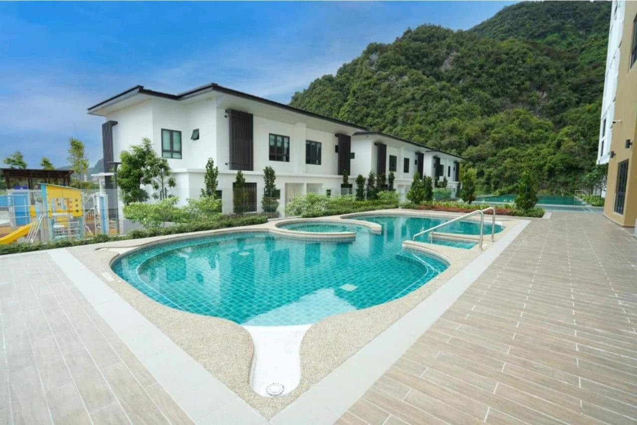 Hotspring 2 Room 1512 Suite Sunway Onsen With Theme Park View 4 Pax Tambun Bagian luar foto